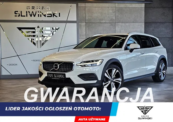 volvo ostrołęka Volvo V60 Cross Country cena 105900 przebieg: 136000, rok produkcji 2019 z Ostrołęka